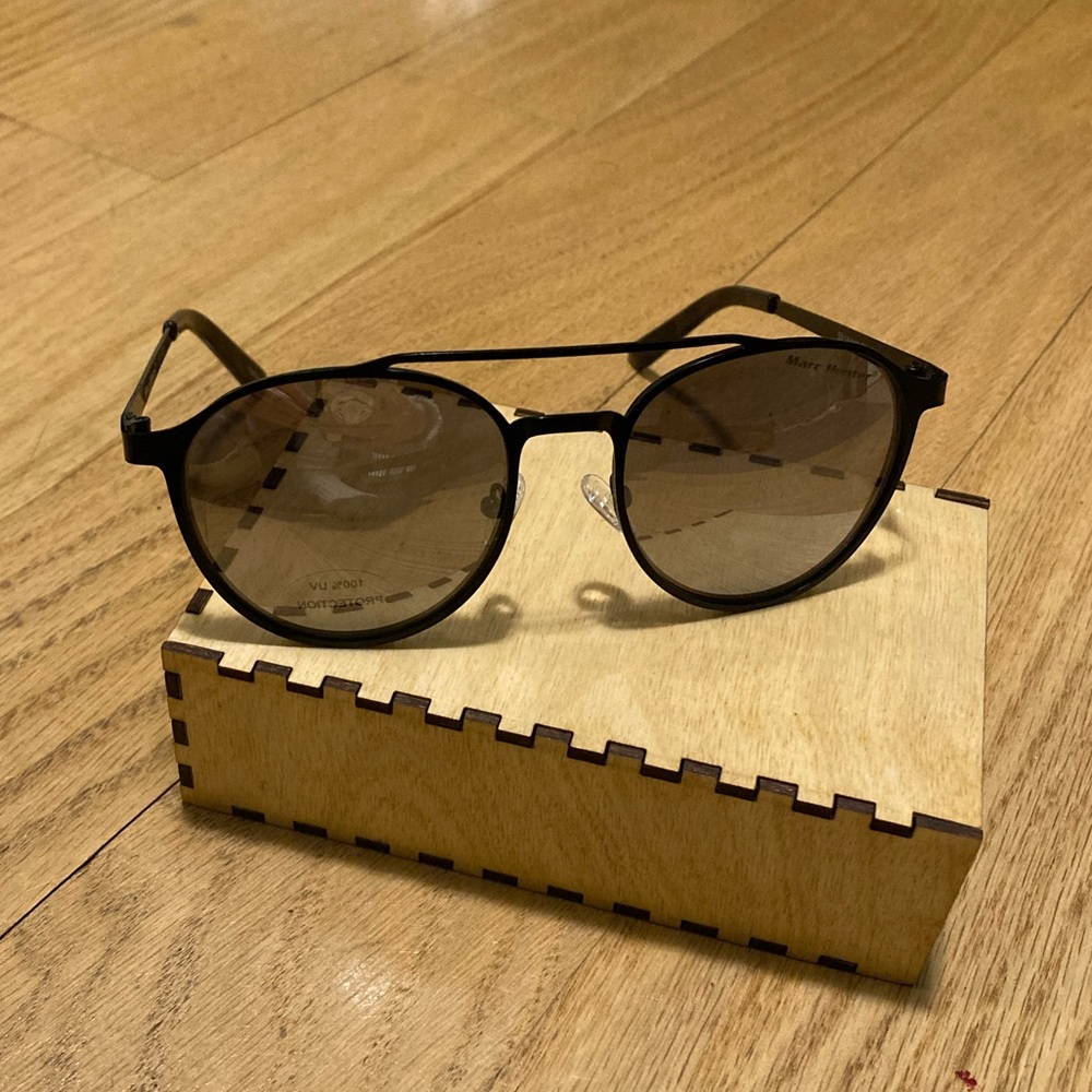 Marc Hunter sunglasses NWOT